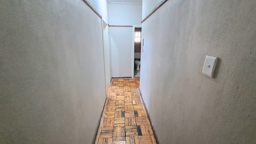 7 Bedroom Property for Sale in Willows Free State